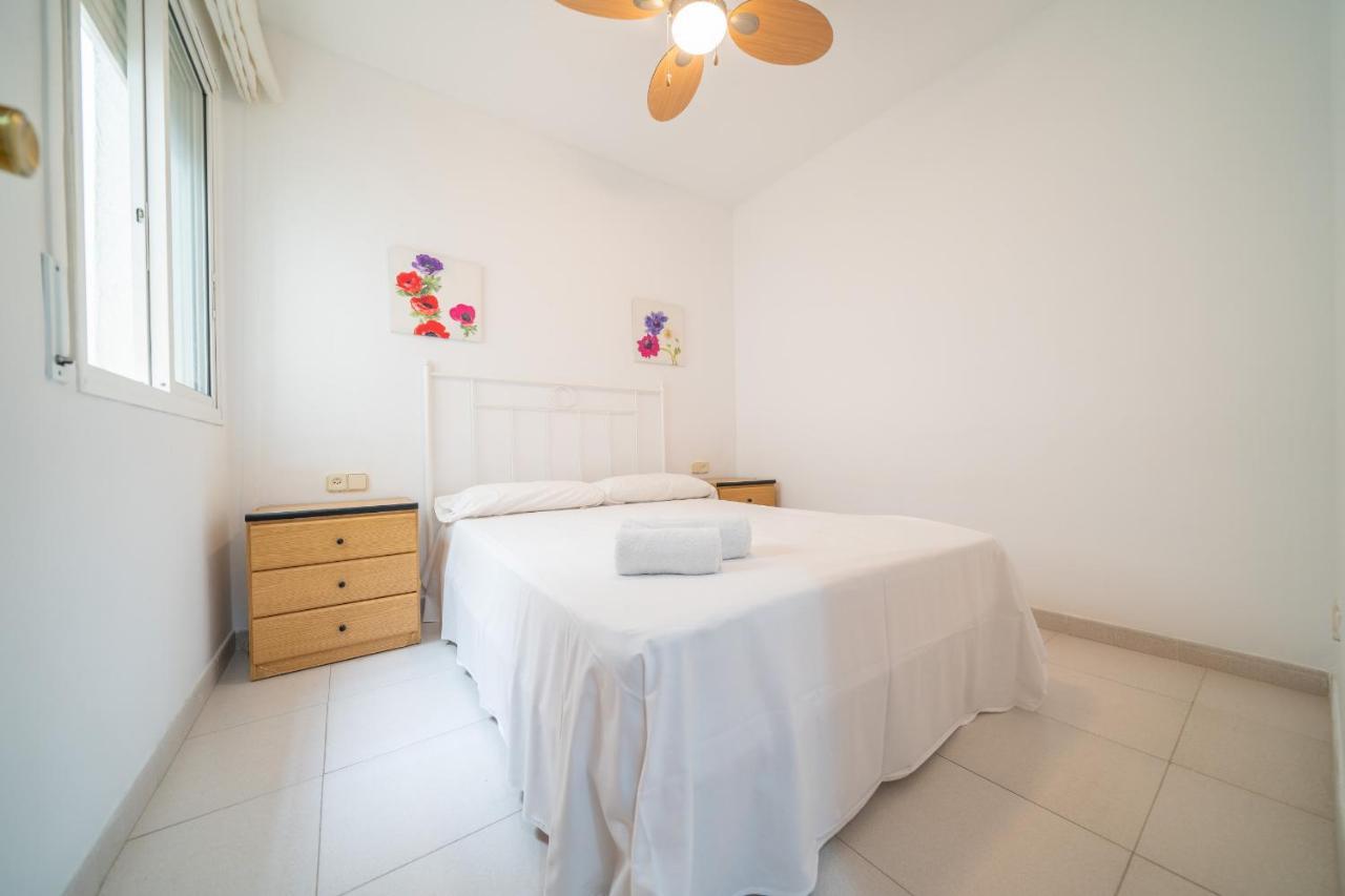 Homeholidaysrentals Margot - Costa Barcelona Pineda de Mar Bagian luar foto