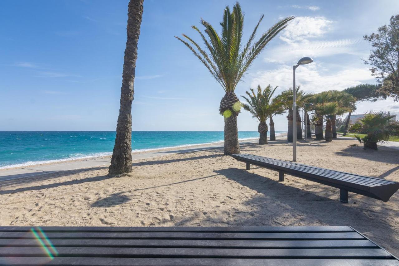 Homeholidaysrentals Margot - Costa Barcelona Pineda de Mar Bagian luar foto
